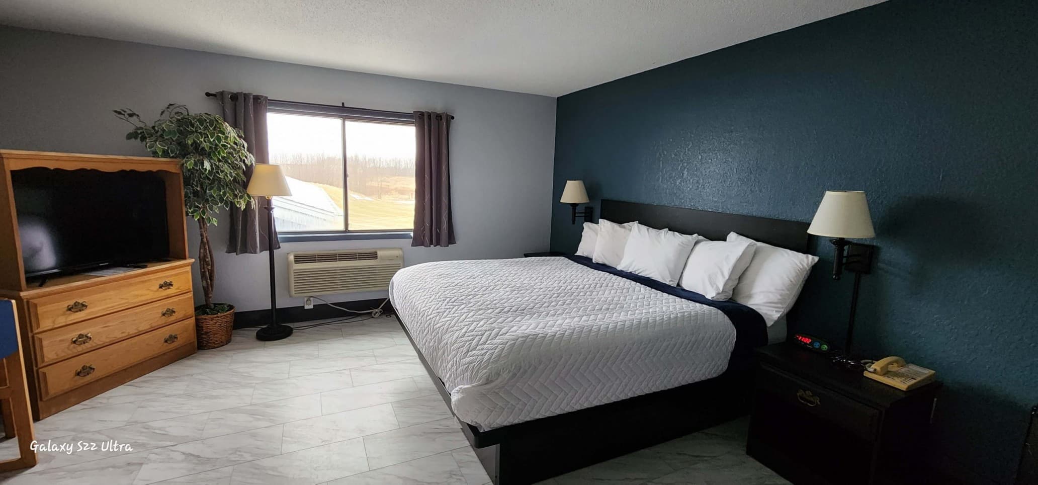 King Whirlpool Room