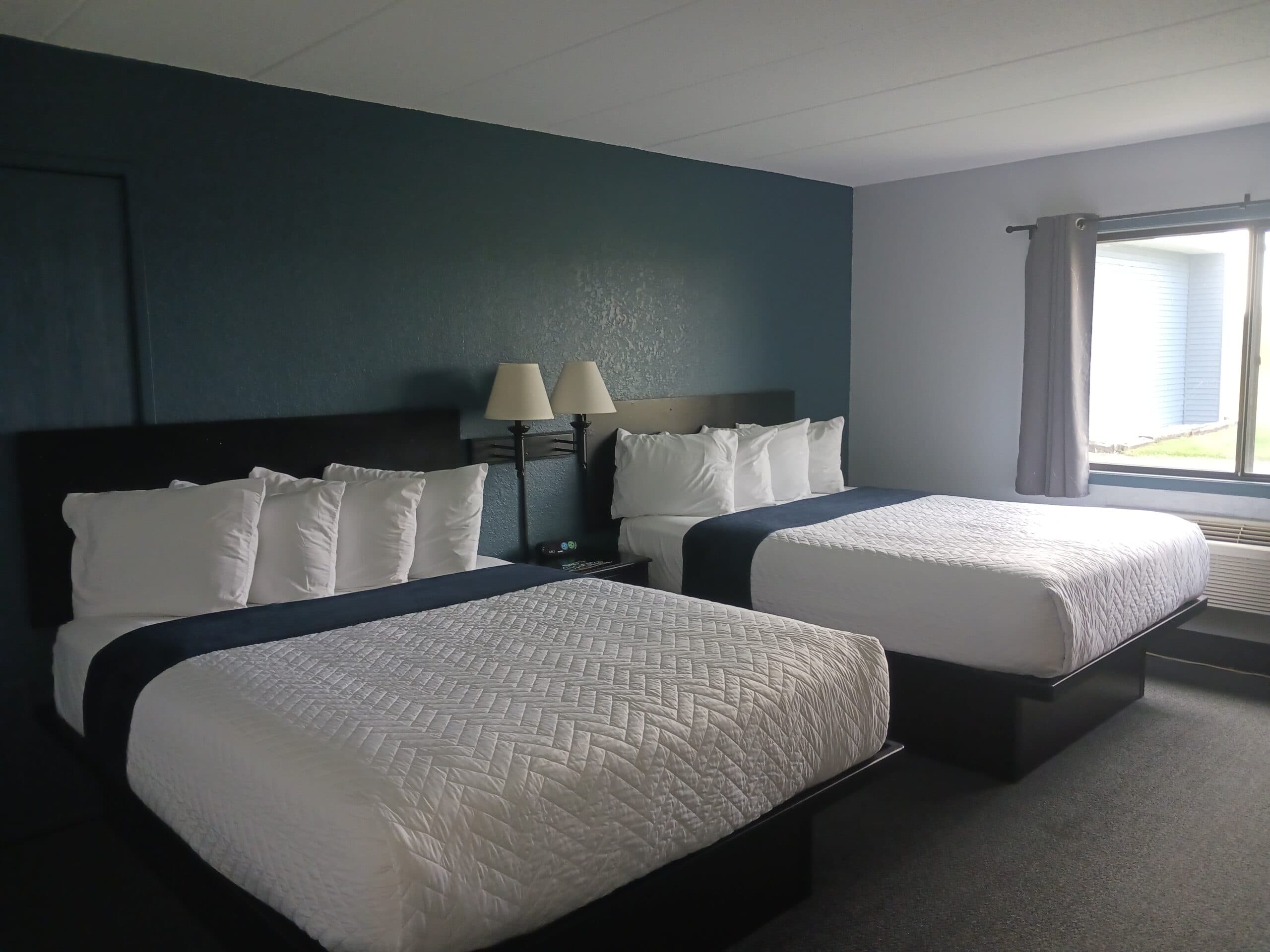 Two Queen Bed - 2